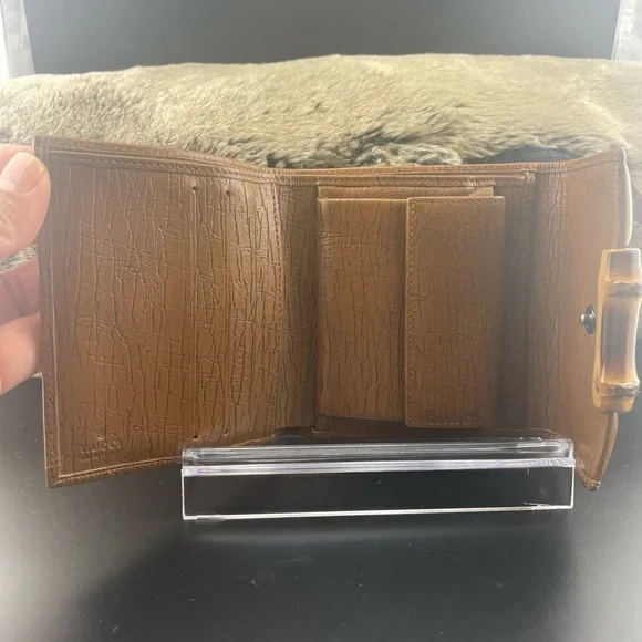 Vintage Gucci bamboo compact wallet. - Picture 11 of 13